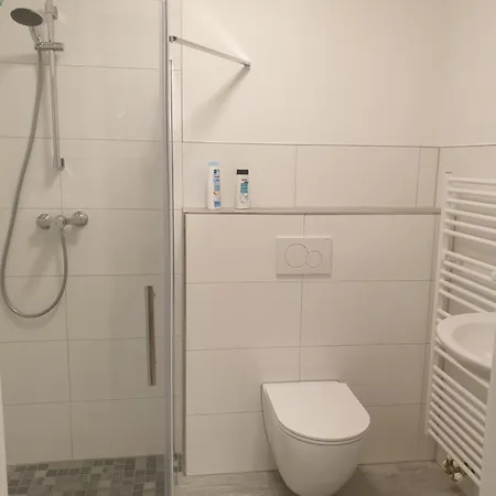 Homestay Luxe Souterrain Doppelbettzimmer *