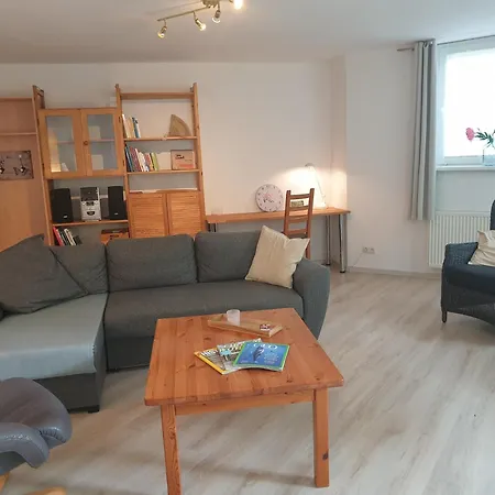 Luxe Souterrain Doppelbettzimmer